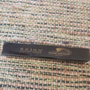 SKINN Black Plasma Fusion Mascara Black NEW!